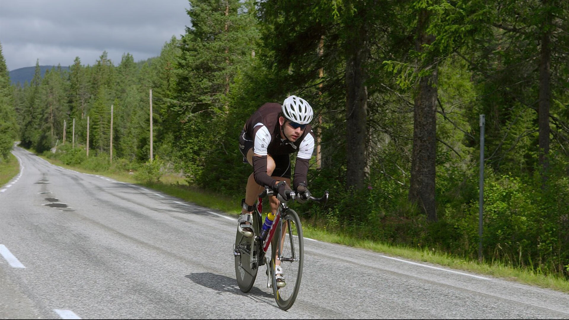 绞杀与枢纽，里昂式高压如何锁死苏格兰，凯塞多化身中场终极答案